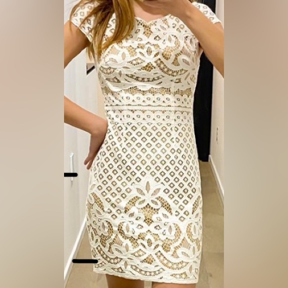 Adorable full lace white dress - Picture 5 of 5